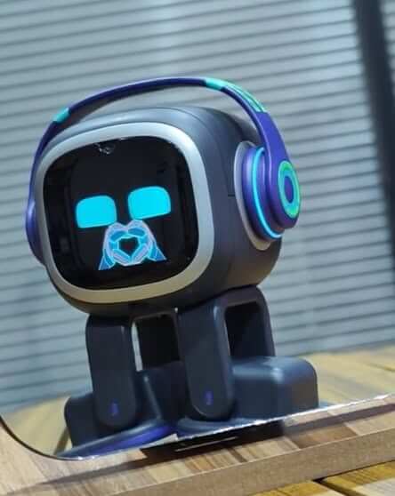 AI Companion Robot with Voice Assistant 🤖